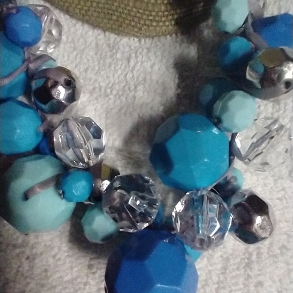 Huge runway statement necklace blue gray silver ribbon - Picture 5 of 5